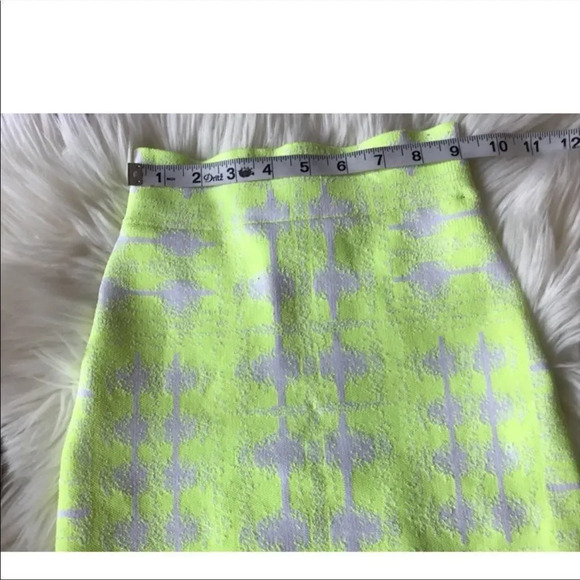 bcbgmaxazria yellow neon skirt - Picture 5 of 10